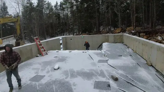 can concrete be poured in the winter