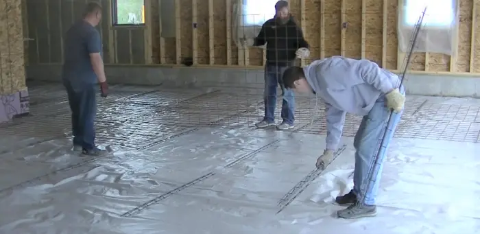 how to pour a concrete floor