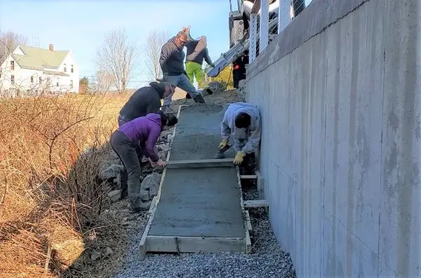 How to pour a concrete ramp