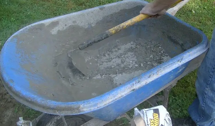 how to mix bags of concrete