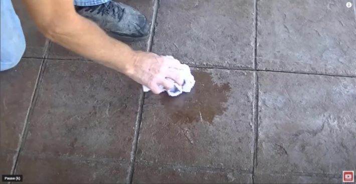 how to strip concrete sealer